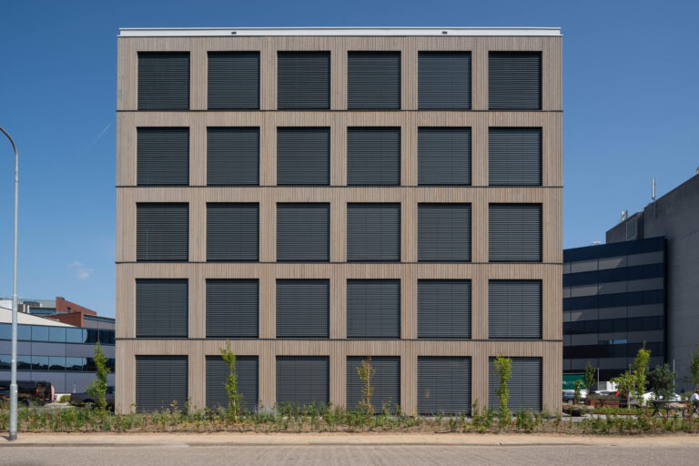 Project HOLD zijkant